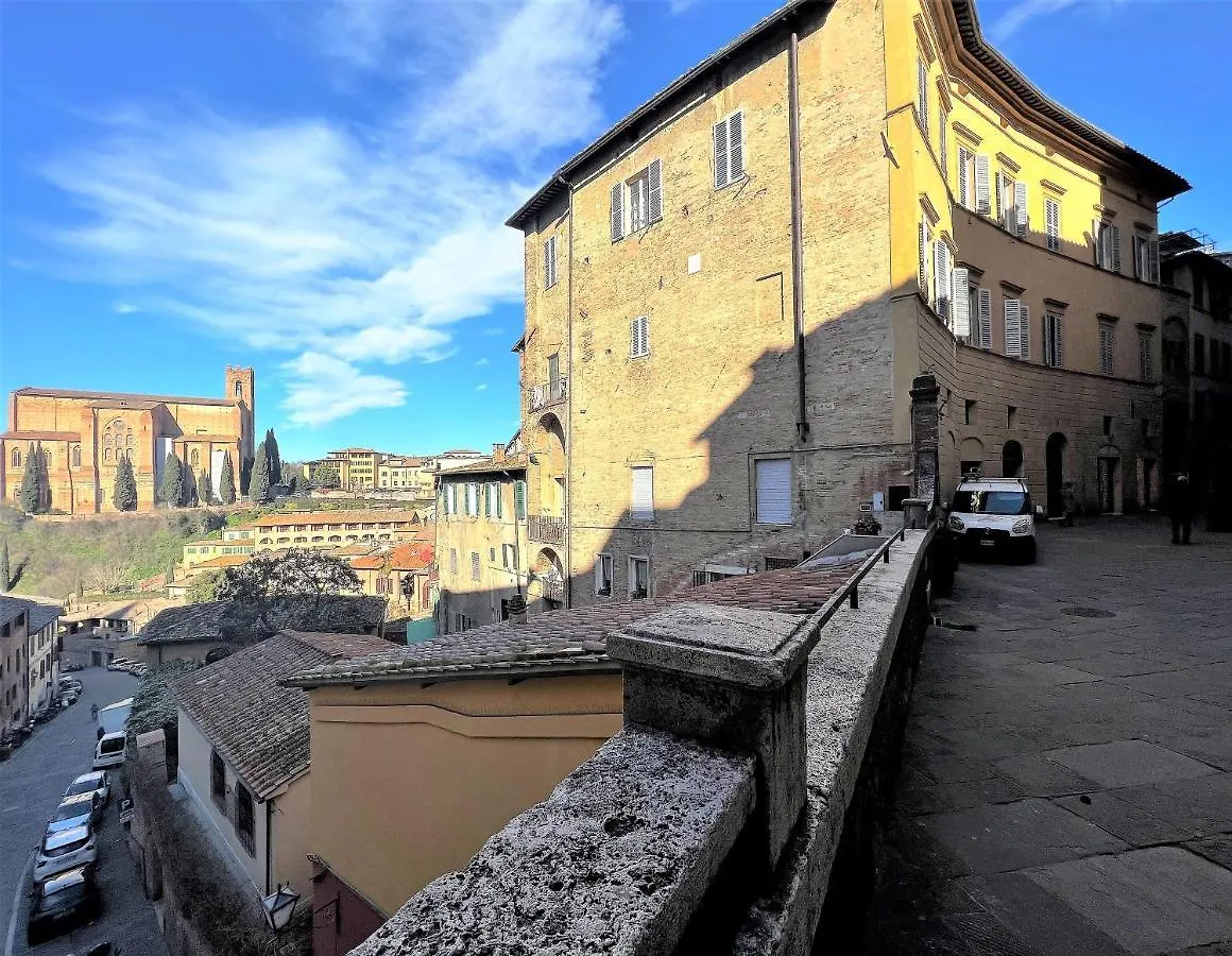 Susy- Nearby The Cathedral Apartment Siena Italy