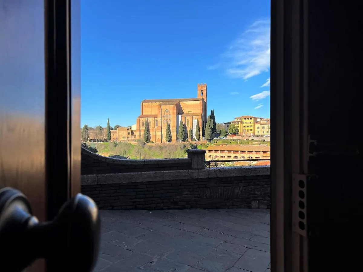 Susy- Nearby The Cathedral Apartment Siena Italy